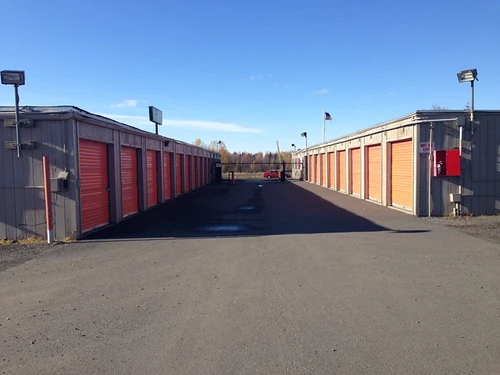 Dimond Mini Storage storage facility exterior view