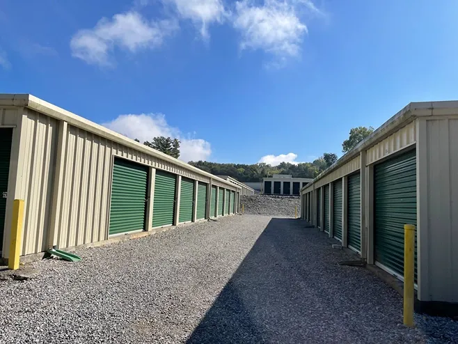 Exterior of storage units at Volunteer Storage Loudon facility.
