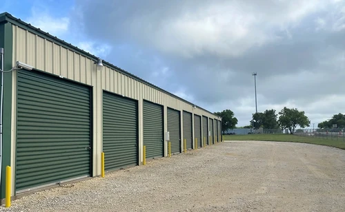 Rio Vista Mini Storage storage facility exterior view