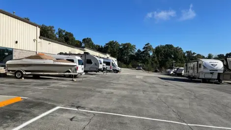 Vehicle Storage of Volunteer Storage Lenoir City facility.