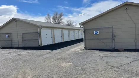 Outdoor View of Osprey Storage Pueblo facility.