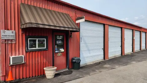 Exterior of Pak Rat Mini Storage facility.